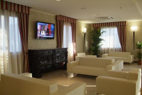 Hotel Arthur Solignano Nuovo Екстер'єр фото