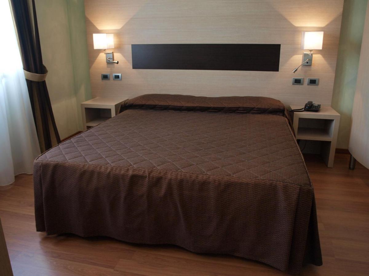 Hotel Arthur Solignano Nuovo Екстер'єр фото