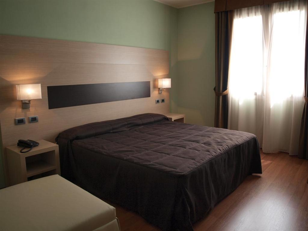 Hotel Arthur Solignano Nuovo Екстер'єр фото