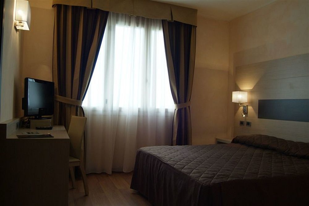 Hotel Arthur Solignano Nuovo Екстер'єр фото